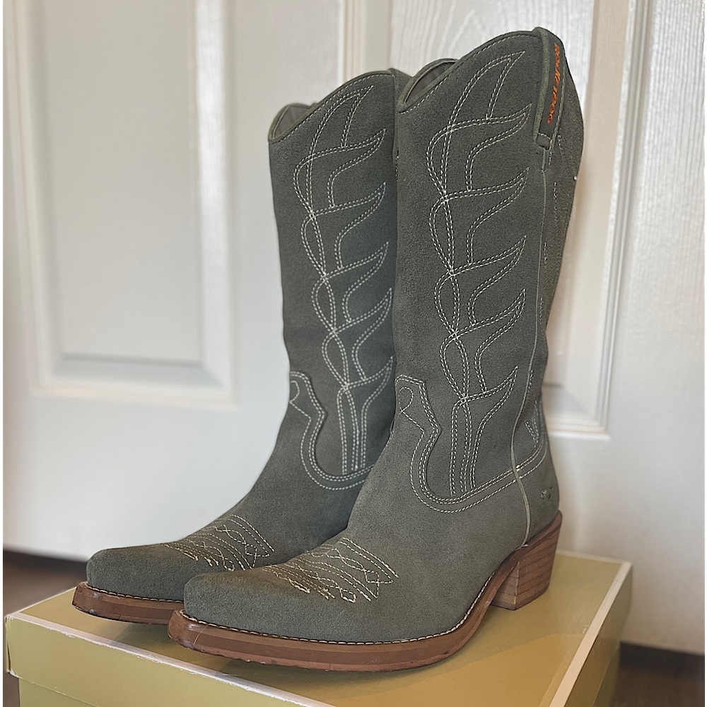 Rocket Dog green suede Cowboy Boots 10 sage/olive green
